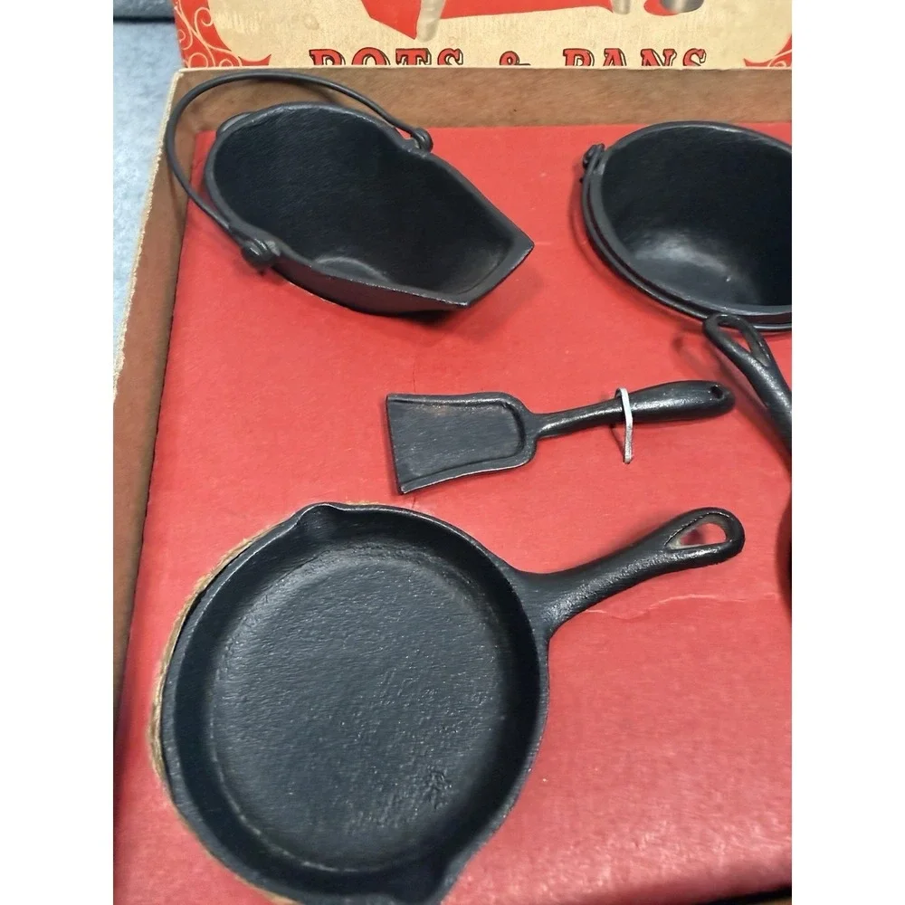 VTG Greycraft Miniature Cast Iron Pots & Pans Set w Box Dollhouse Toy Cookware